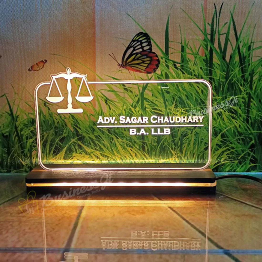 Lawyer  led Stand 1.O - Image 4